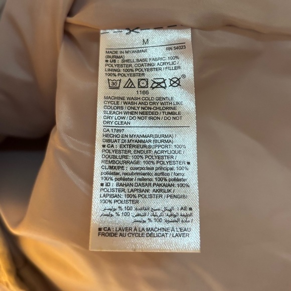 Old Navy Women's Quilted Vest - Light Tan/Pink/Pearl - Picture 5 of 5